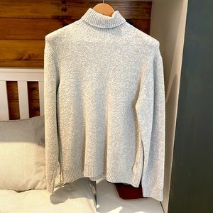 Club Monaco Merino Wool Men’s Turtleneck (Gray - Medium)